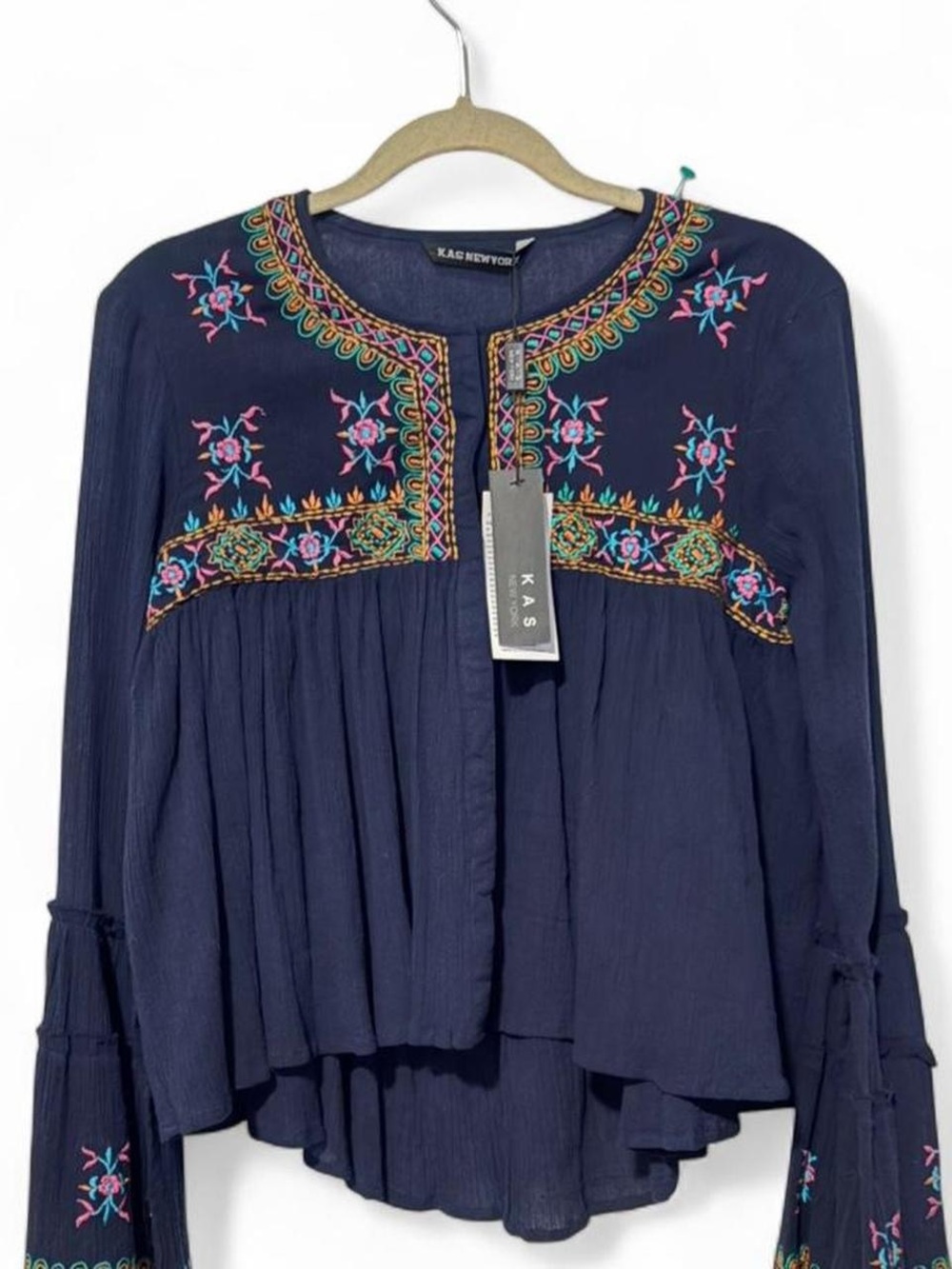 Boho embroidered NWT 100% cotton flared sleeve top xs
